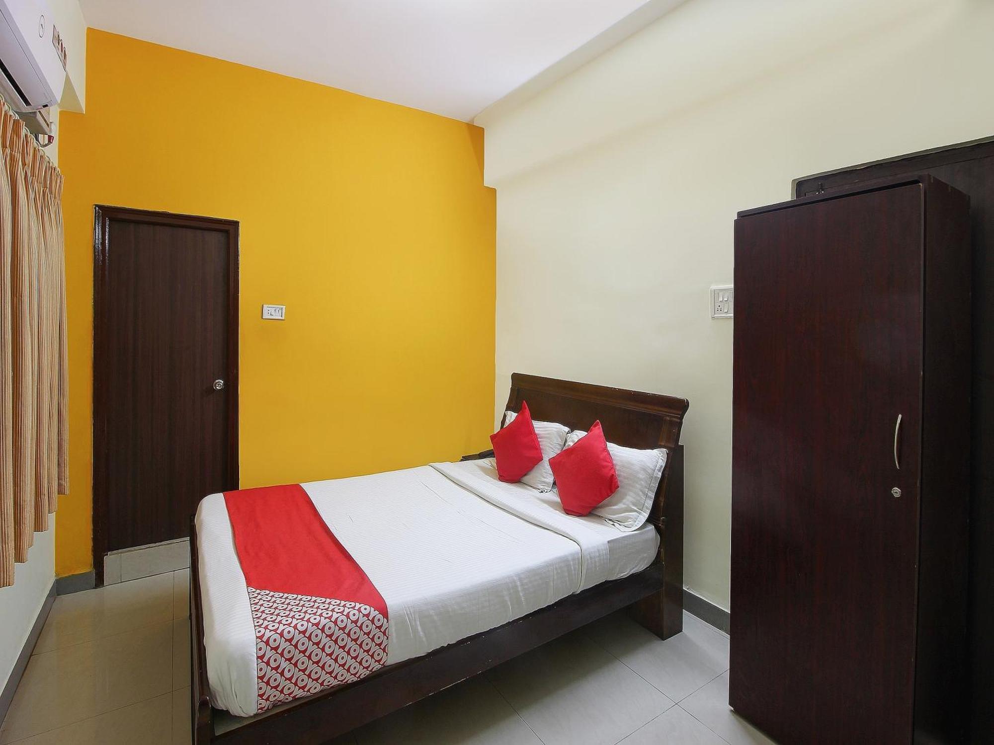 Super Collection O Begumpet Formerly Alpine Glow Sunrise Haiderabad Buitenkant foto
