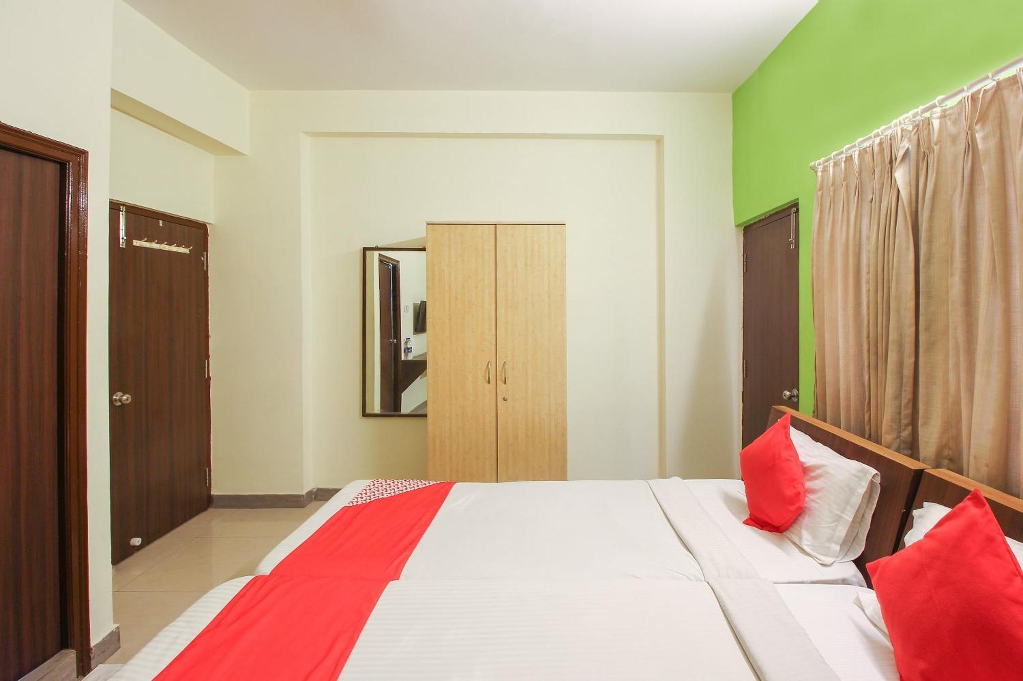 Super Collection O Begumpet Formerly Alpine Glow Sunrise Haiderabad Buitenkant foto