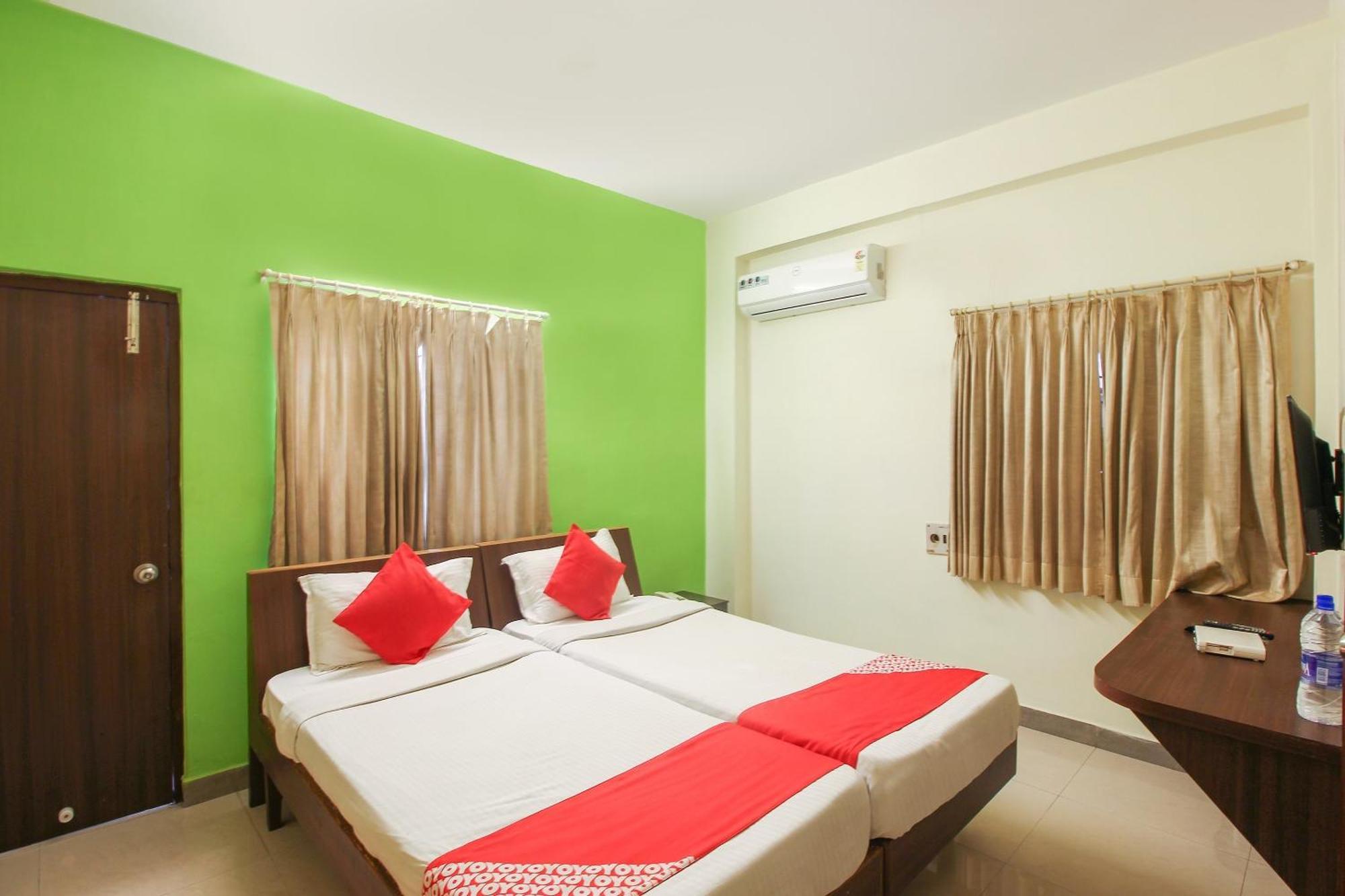 Super Collection O Begumpet Formerly Alpine Glow Sunrise Haiderabad Buitenkant foto