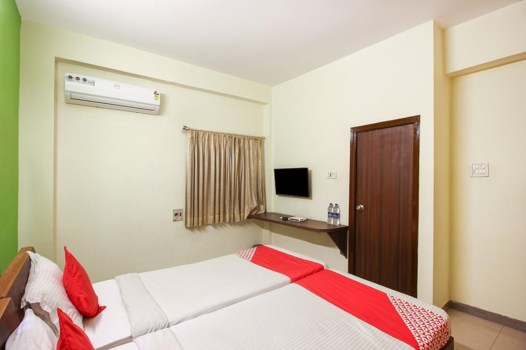 Super Collection O Begumpet Formerly Alpine Glow Sunrise Haiderabad Buitenkant foto